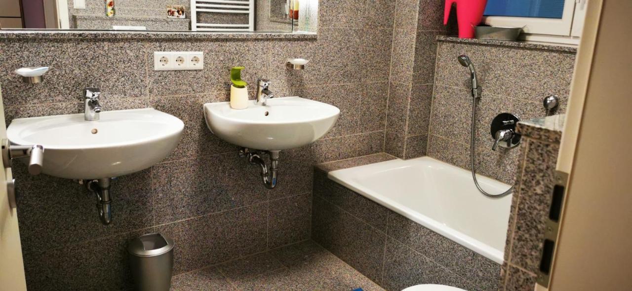 Tolle, Gemutliche, Voll Moblierte 3 Zimmer Wohnung. Baden-Baden Luaran gambar